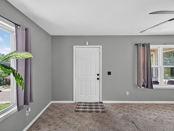 2nd image of 922 Chamberlain Ave