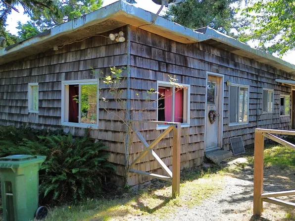 1626 Lund Ave, Coos Bay, OR 97420