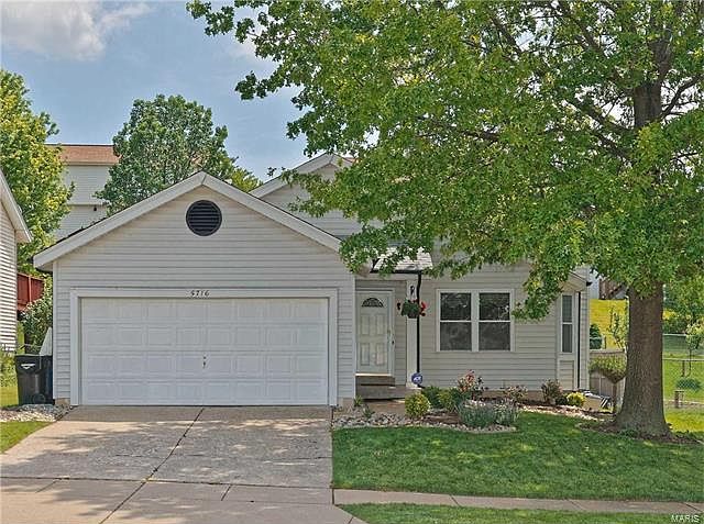 1st image of 5716 Sundesert Cir