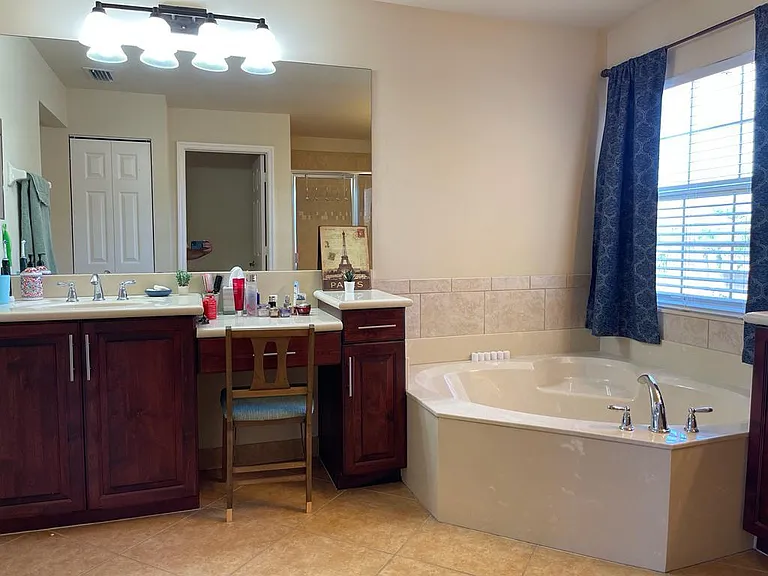 10298 Barberry Ln — Photo 18