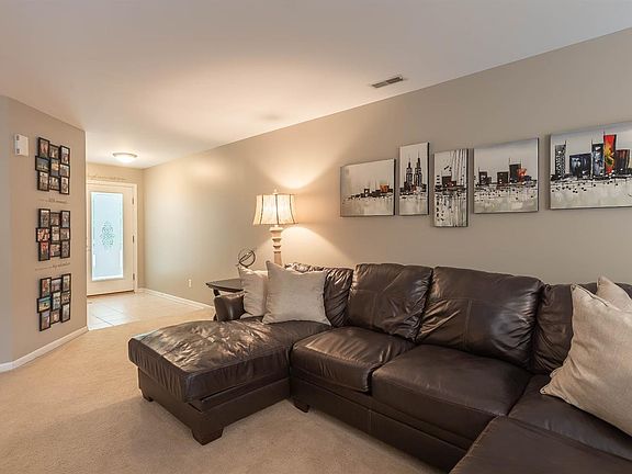 4th image of 120 Debie Ln