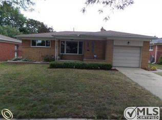 9758 Houghton St, Livonia, MI 48150