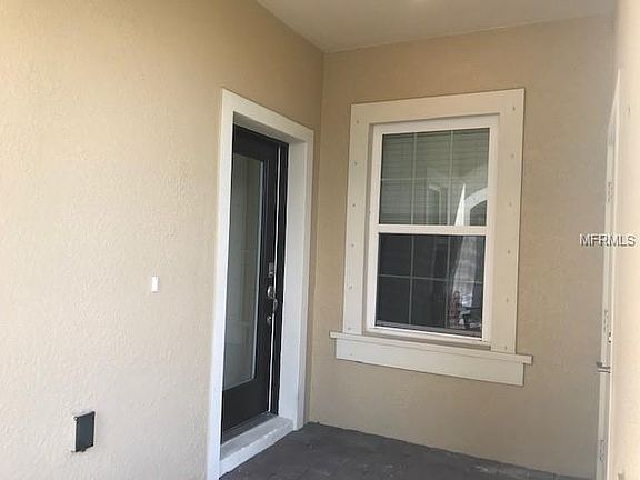 4th image of 1606 Calle Grand St