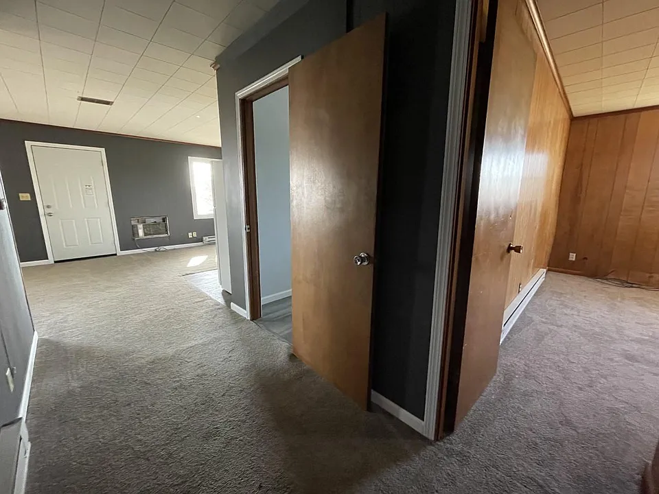 Entry way