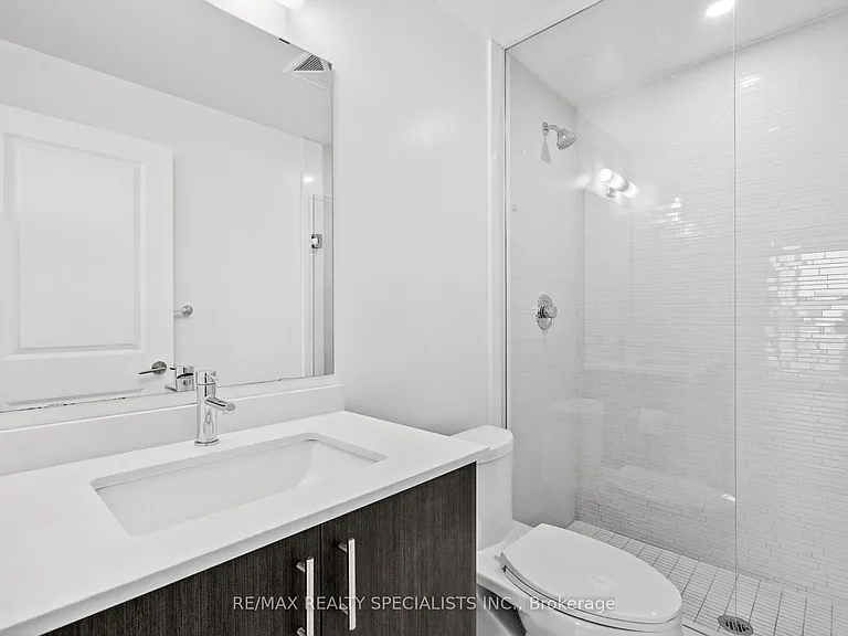 1050 Main St E #718 — Photo 17