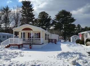 16 Fairview Dr, Lisbon, ME 04250