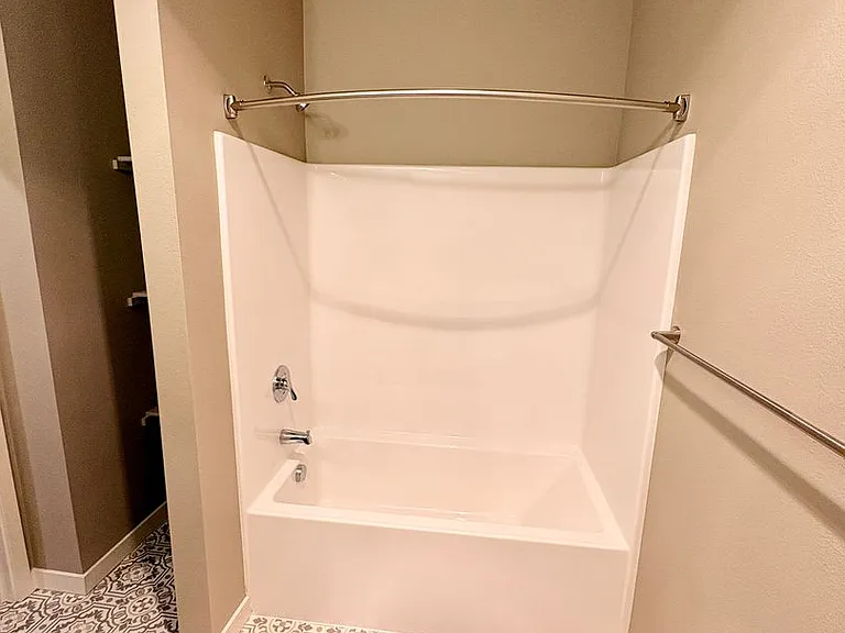 Introducing Dry Canyon Redmond's newest Luxury Apartments — Photo 86