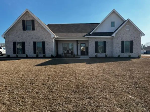 28 Laurel Ct, Newton, AL 36352