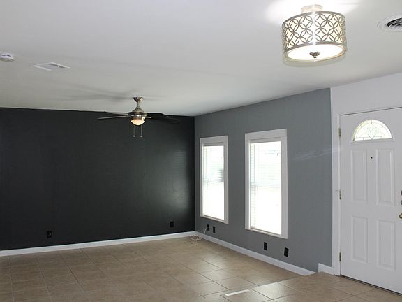 3rd image of 3251 Bob Billa St