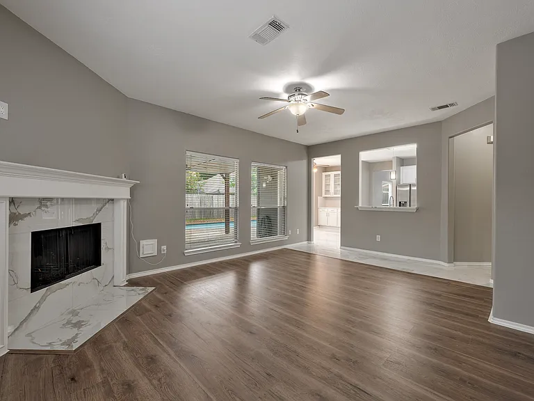 3361 Zubin Ln — Photo 12