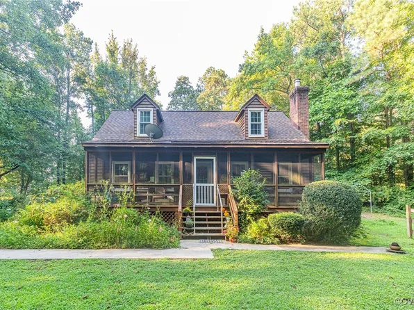 8403 Cosby Ln, Mechanicsville, VA 23116