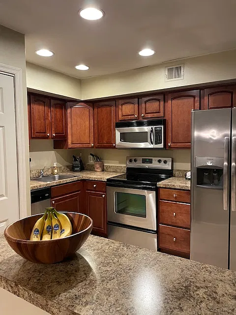 1 bed, 935 sqft, $1,800 — Photo 4