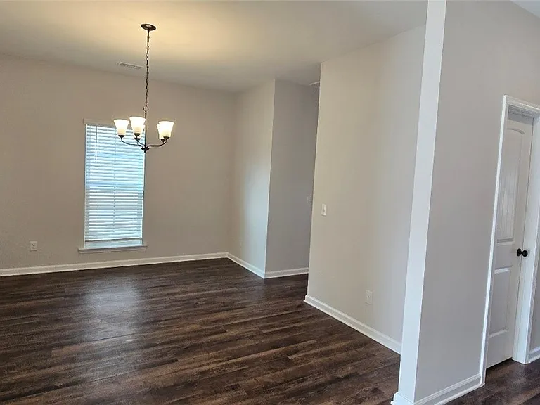 109 Exmoor Cir — Photo 11