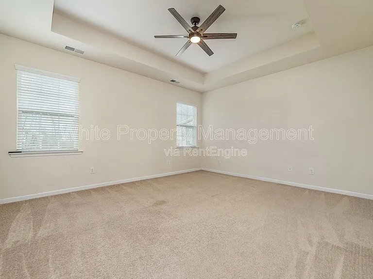 7922 Kelburn Ln — Photo 27