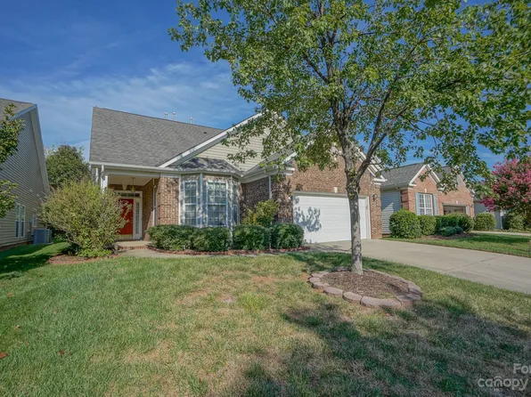 4409 Squirrel Trail Ln, Charlotte, NC 28269