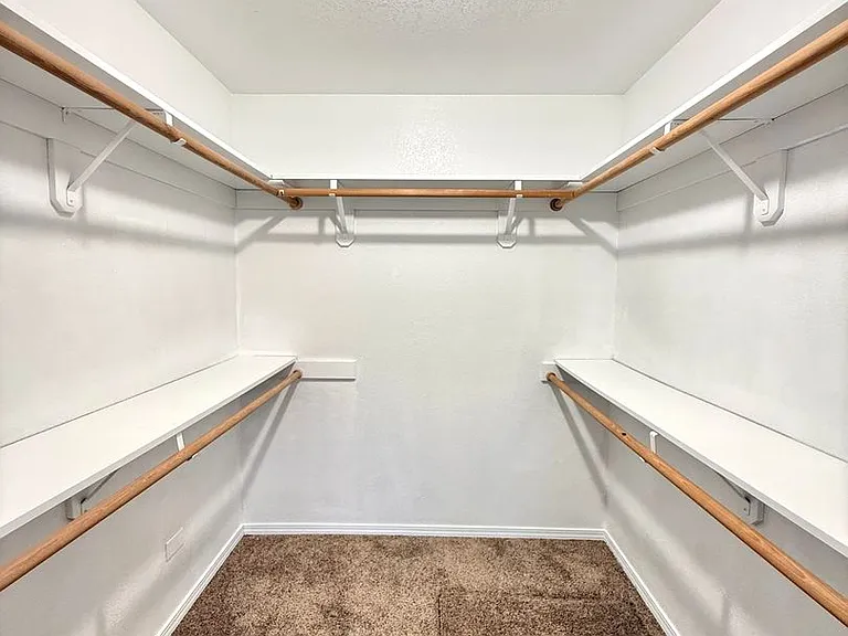 901 Manzanita Dr — Photo 17