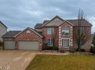 2205 Knollbrook Way, Bloomington, IL