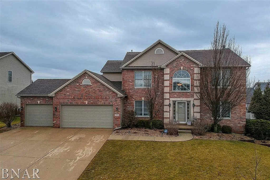 2205 Knollbrook Way photo 1