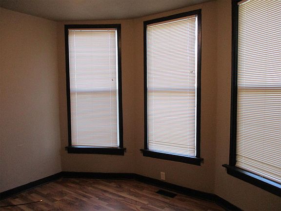 4th image of 13 N 14th St