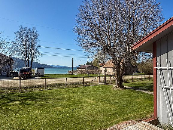 Front yard 