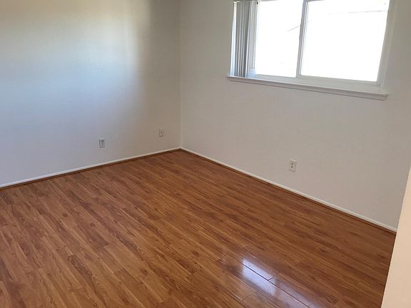 4th image of 1755 Batson Ave APT 4