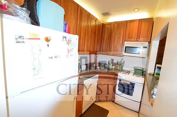 Rented by City Stop Realty | media 14