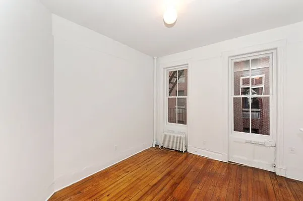 Rented by Aether Property Group | media 23