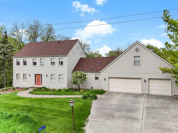 5667 Arrasmith Trl, Ames, IA 50010