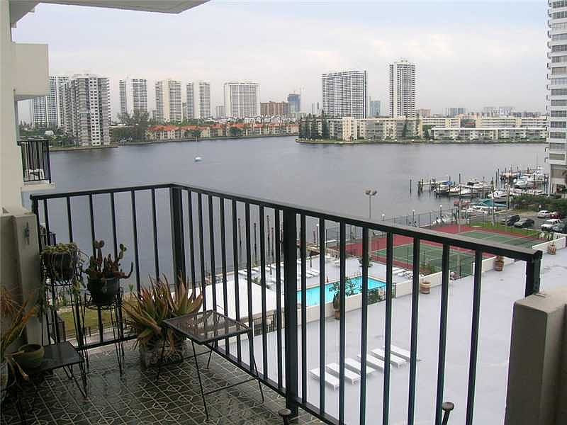 1st image of 2780 NE 183rd St APT 706