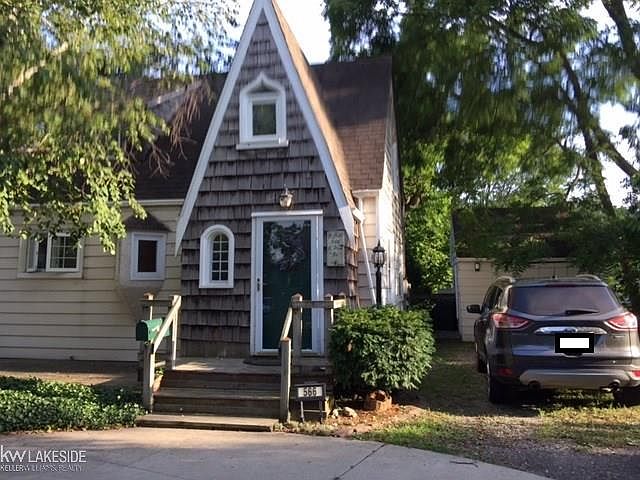 1st image of 566 E Flint St