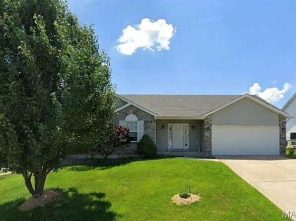 1260 N Brampton Dr, Saint Charles, MO 63304