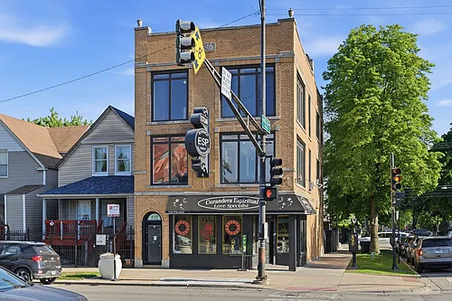 4159 W Fullerton Ave #2 Photo 1