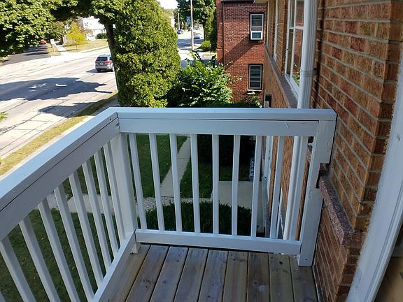 3rd image of 6615 W Lisbon Ave APT 8