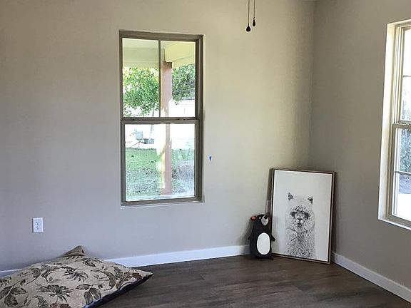 5th image of 1009 Clifton Dr