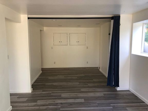 5th image of 2418 Loma Vista Pl
