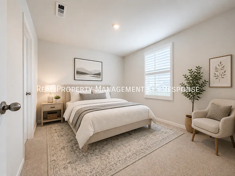 325 Heritage Ave — Photo 12