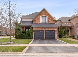 2154 Kingsridge Dr, Oakville, ON L6M 4Z2
