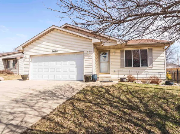 1692 6th Ave SW, Le Mars, IA 51031