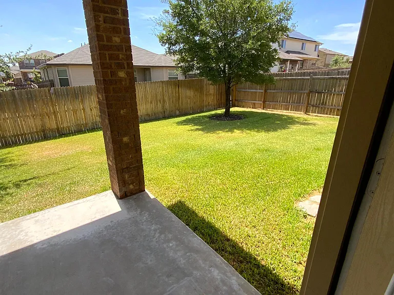 5911 Hopkins Dr — Photo 14