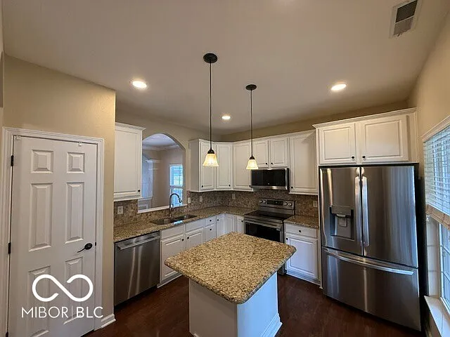 15538 Smithfield Dr — Photo 12