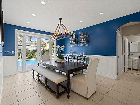 3rd image of 3122 SW 144th Pl