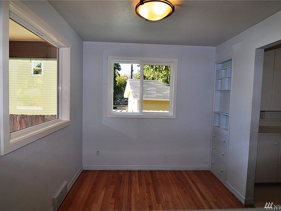 5th image of 24255 Elferro Ct NE