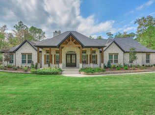 186 Branding Iron Rd, Huntsville, TX 77340