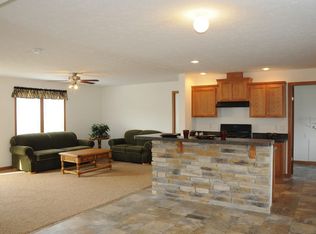 8054 Thetford Ln, Willis, MI 48191