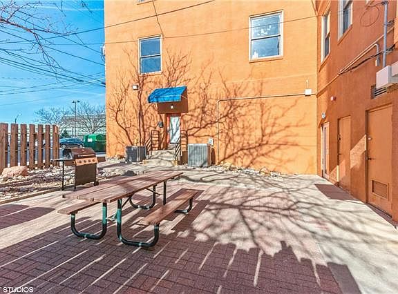 2nd image of 412 Delaware St APT 201