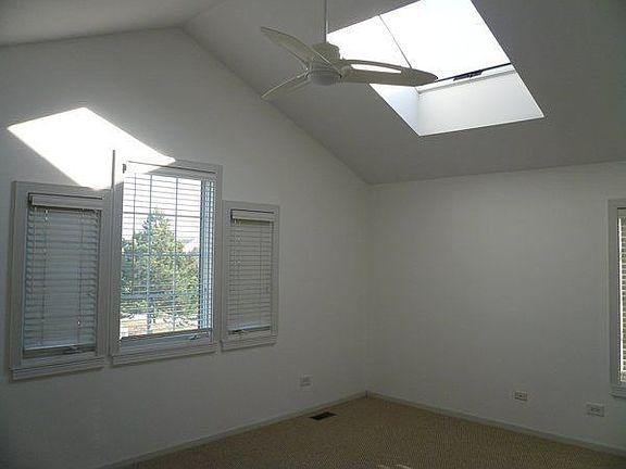 5th image of 931 Kilburn Ct