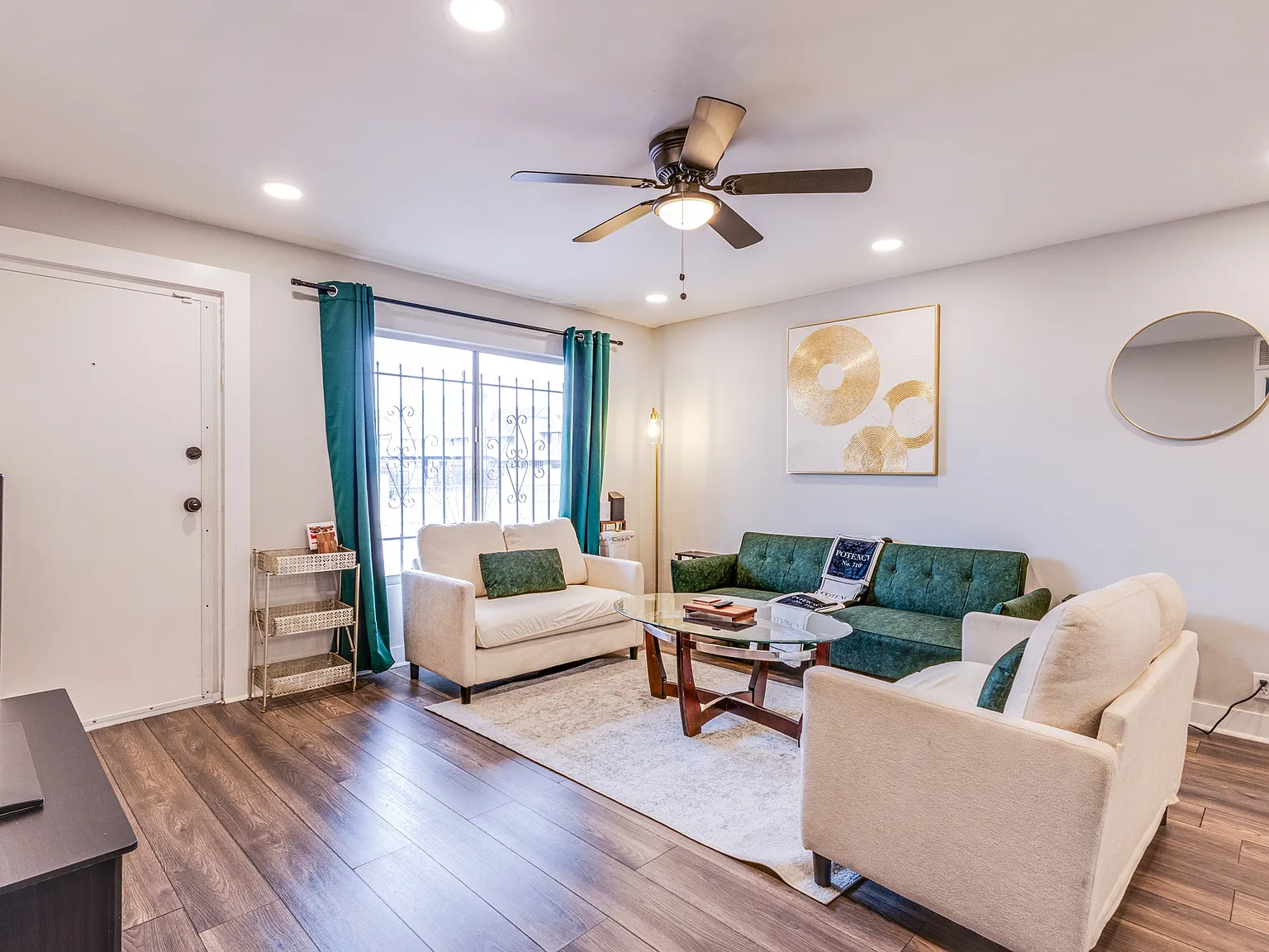 S Royal Crest Cir, Las Vegas — Photo 3