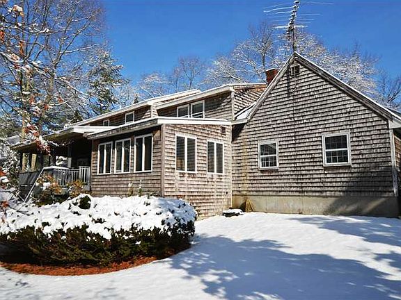 5th image of 124 Wood Cove Dr