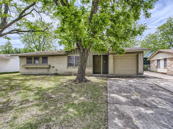 2709 Catalina Dr, Mesquite, TX 75150