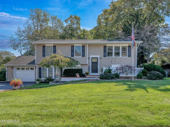 351 Suburban Drive, Toms River, NJ 08753